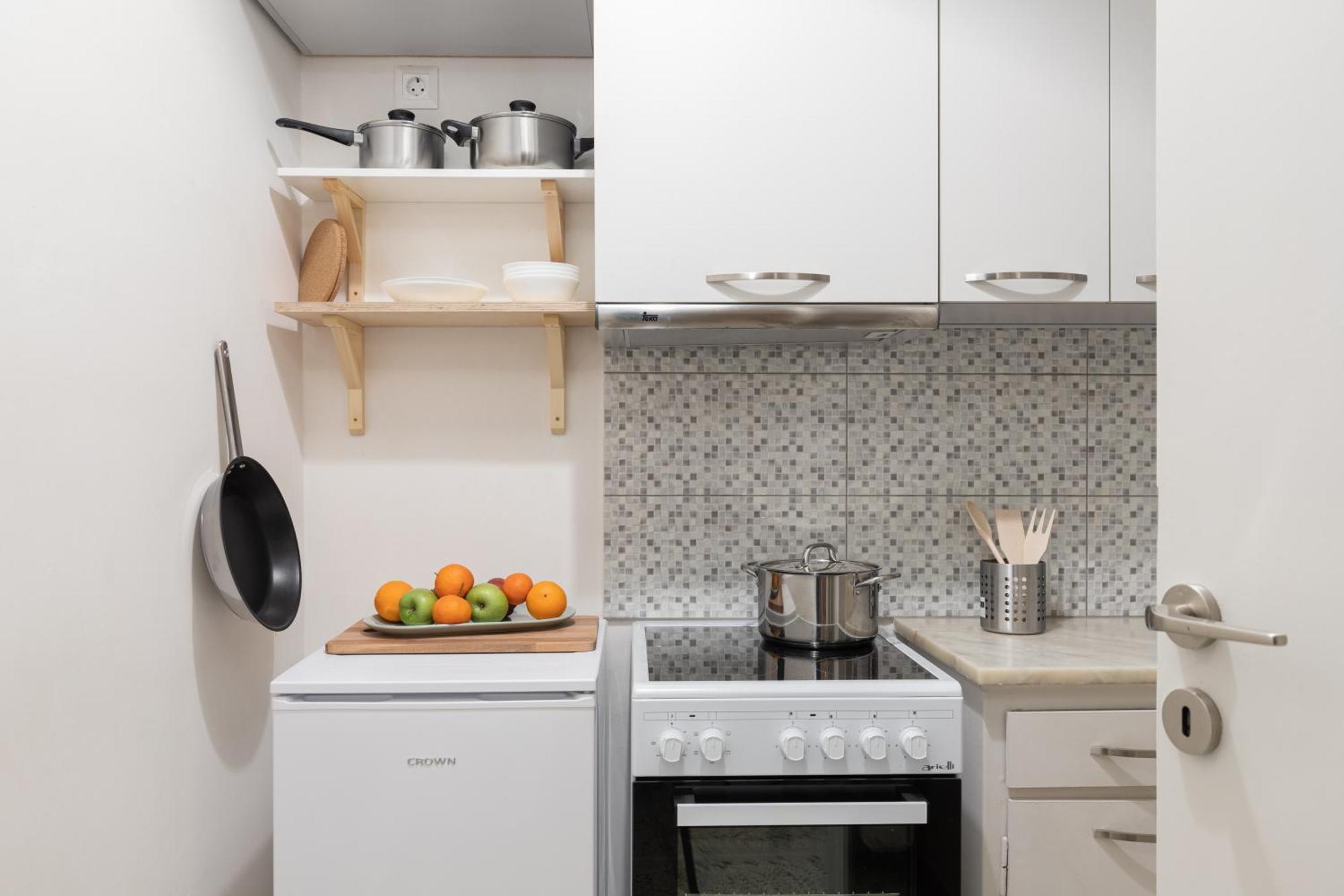Peaceful Apartment In Neapoli, Exarcheia アテネ エクステリア 写真