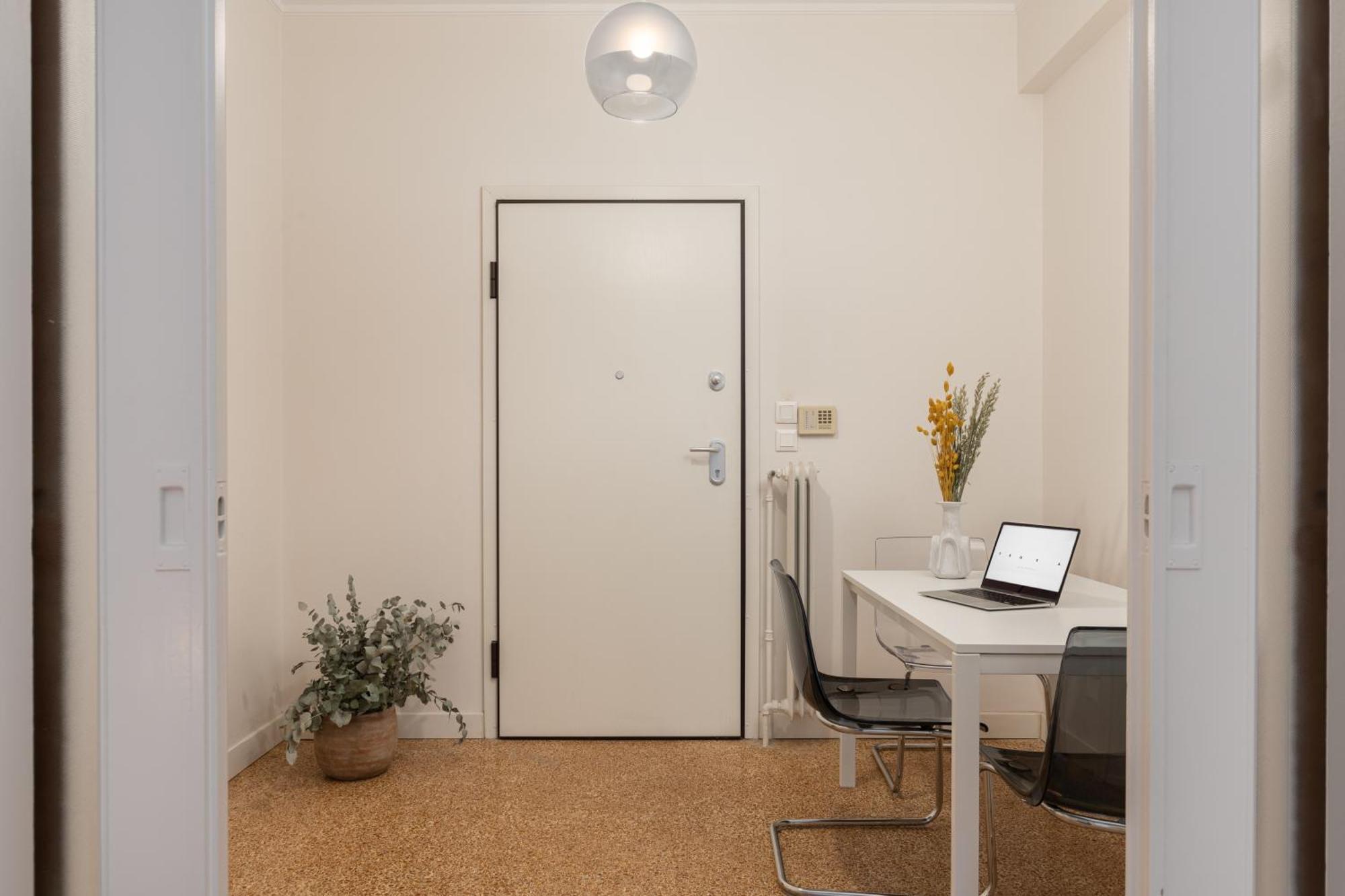 Peaceful Apartment In Neapoli, Exarcheia アテネ エクステリア 写真