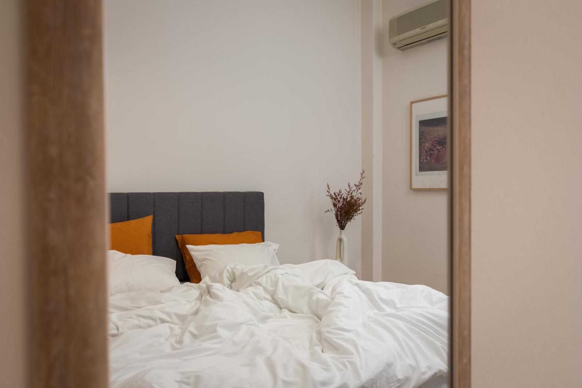 Peaceful Apartment In Neapoli, Exarcheia アテネ エクステリア 写真
